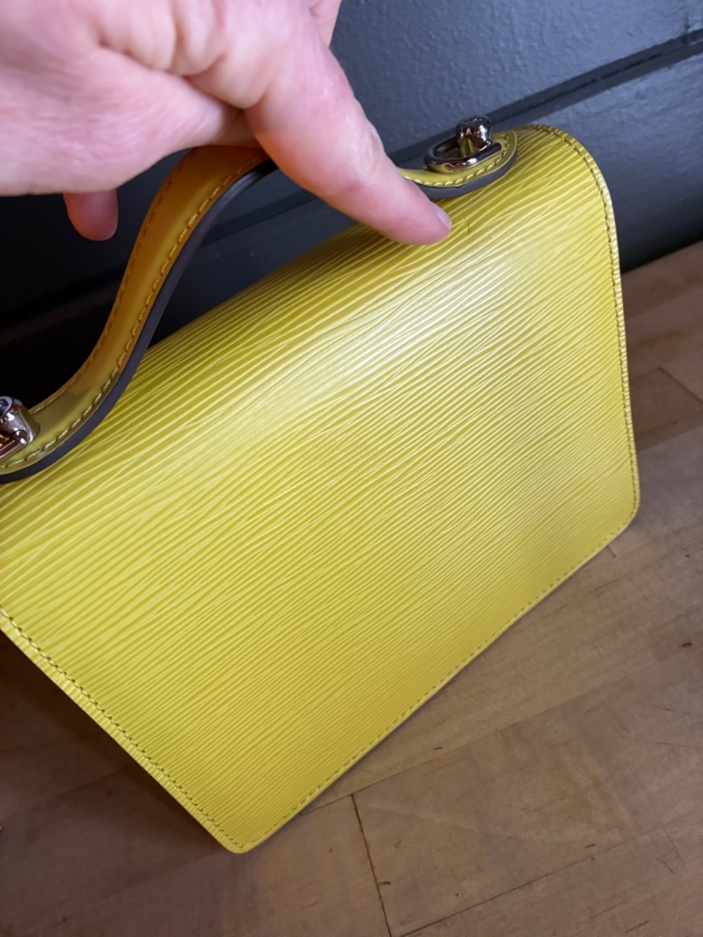 Louis Vuitton Epi Monceau BB Yellow! - Picture 9 of 15